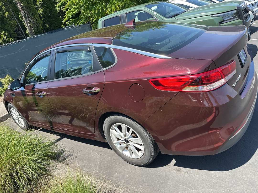 2018 Kia Optima LX - Image 2