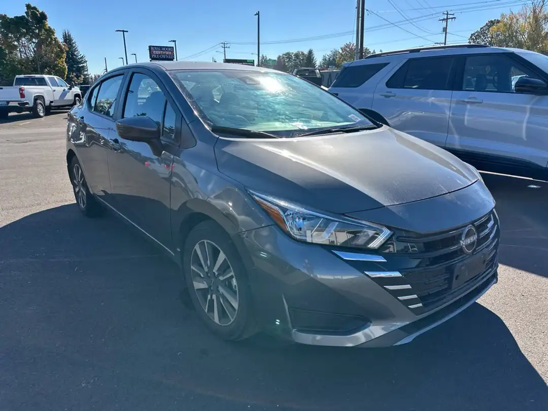 2024 Nissan Versa 1.6 SV - Image 3