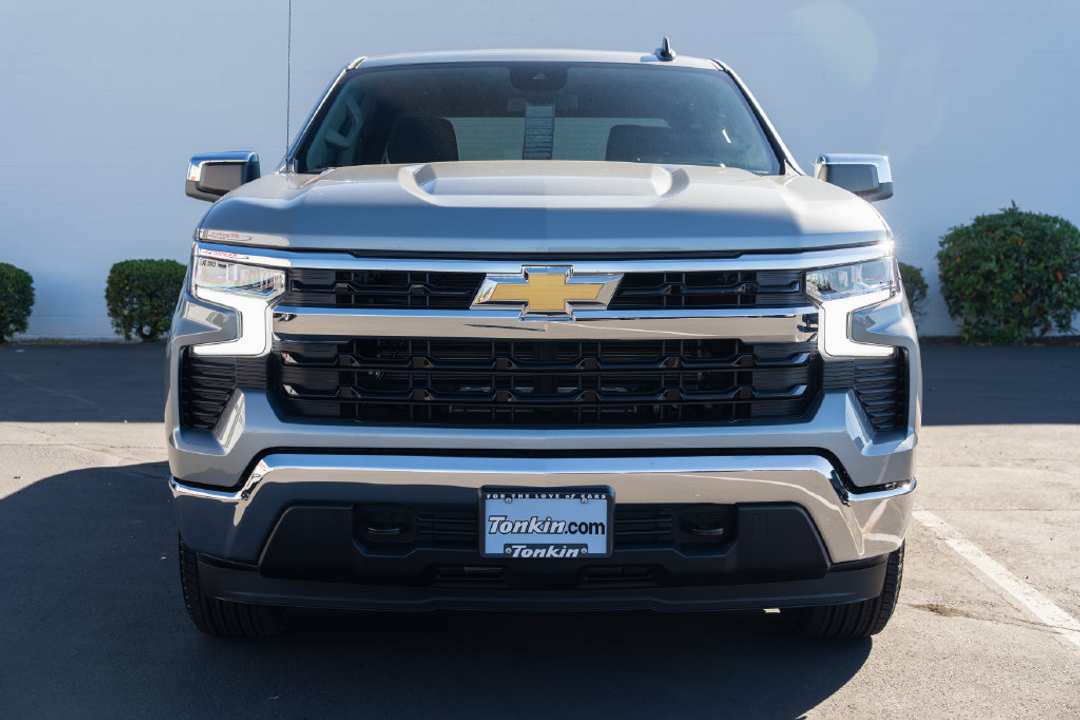 2026 Chevrolet Silverado 1500 LT - Image 2
