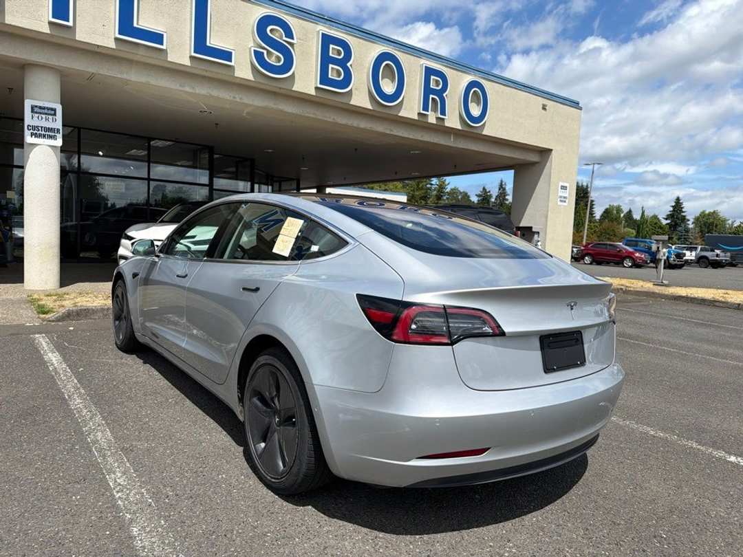 2018 Tesla Model 3 Long Range - Image 3
