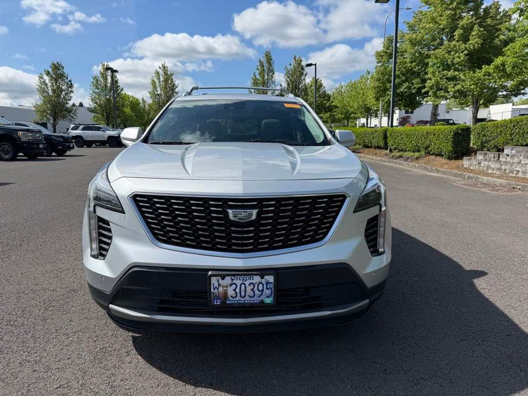 2020 Cadillac Xt4 Premium Luxury - Image 2