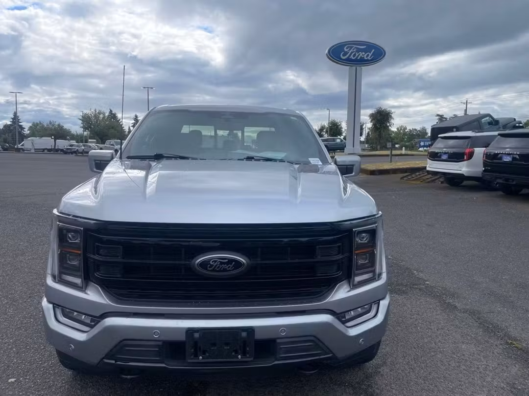 2023 Ford F-150 Lariat - Image 2