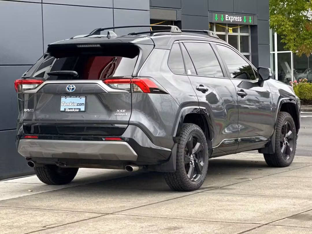 2021 Toyota Rav4 Hybrid XSE - Image 3