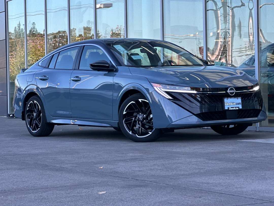 2026 Nissan Sentra SR - Image 2