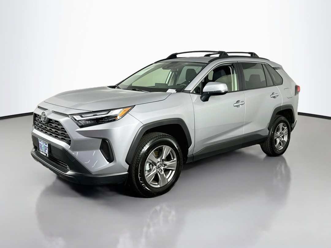 2025 Toyota Rav4 Hybrid LE - Image 3
