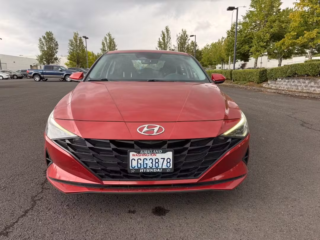 2023 Hyundai Elantra SEL - Image 2