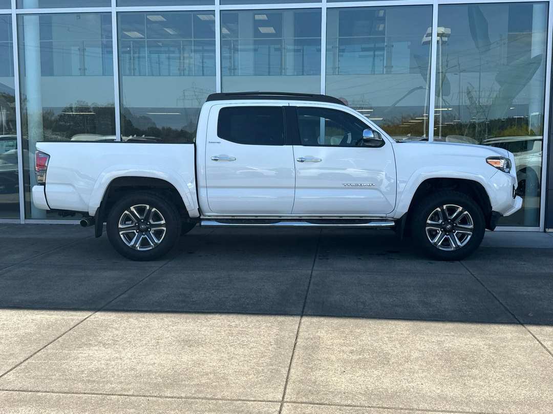 2017 Toyota Tacoma Limited - Image 2