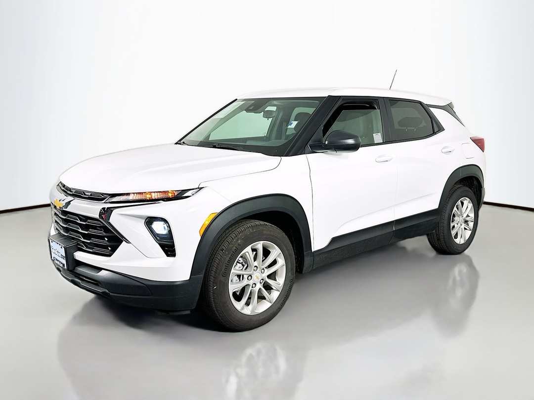 2026 Chevrolet Trailblazer LS - Image 3