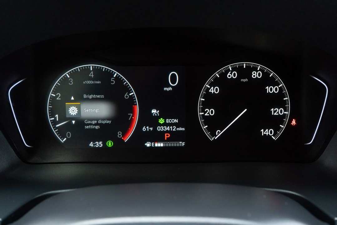 2023 Honda Pilot LX - Image 3