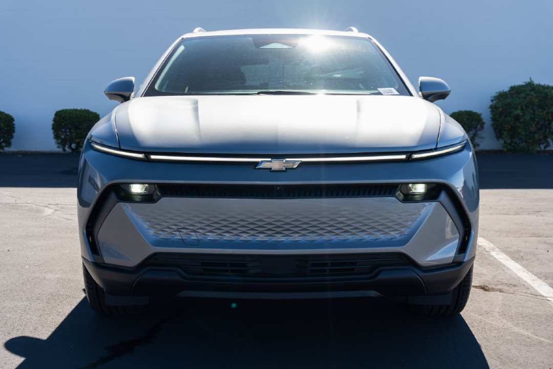 2026 Chevrolet Equinox Ev LT - Image 2