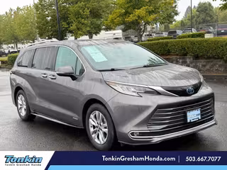 2021 Toyota Sienna Limited Hybrid
