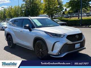 2025 Toyota Highlander XSE