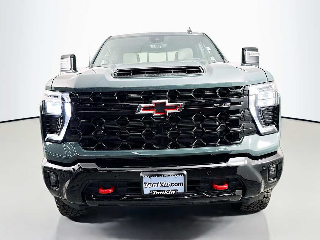 2026 Chevrolet Silverado 2500Hd ZR2 - Image 2