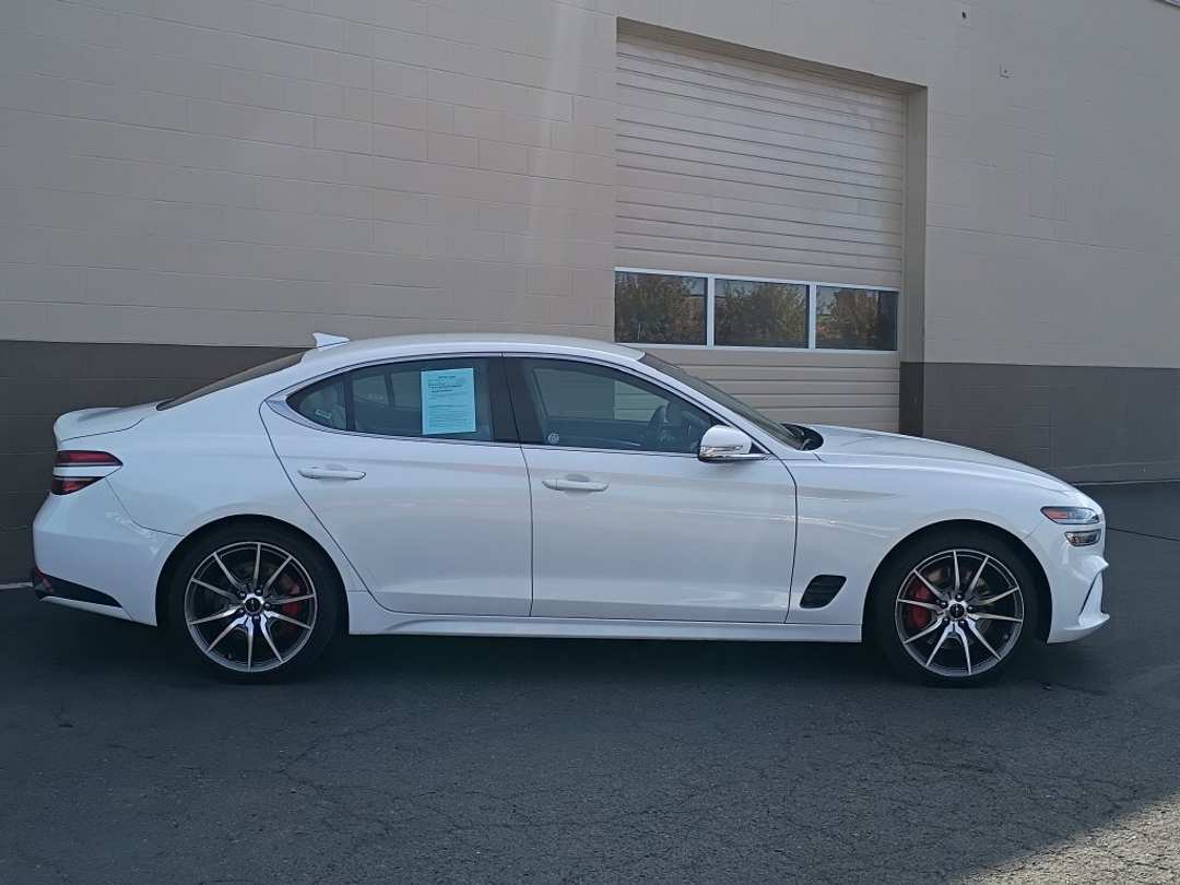 2025 Genesis G70 2.5T - Image 3