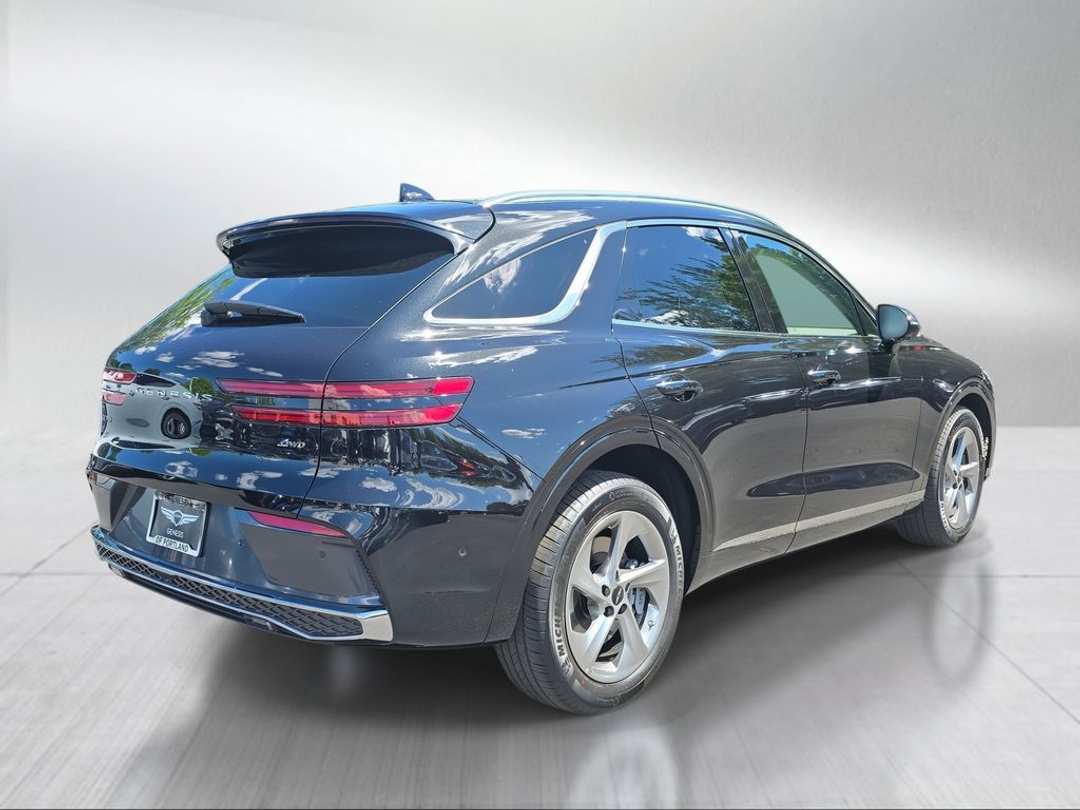 2026 Genesis Gv70 2.5T Advanced - Image 3