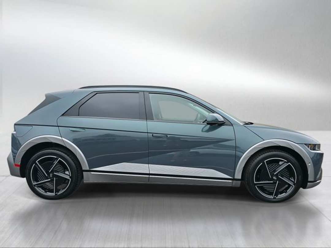 2026 Hyundai Ioniq 5 Limited - Image 2