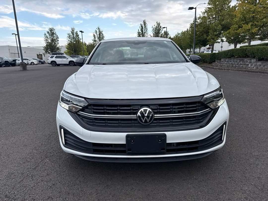 2024 Volkswagen Jetta 1.5T Sport - Image 2