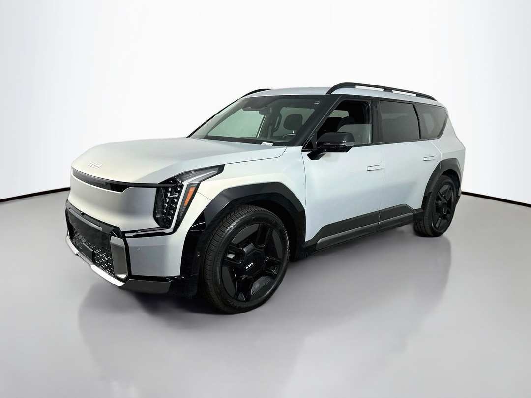 2024 Kia Ev9 GTLine - Image 3