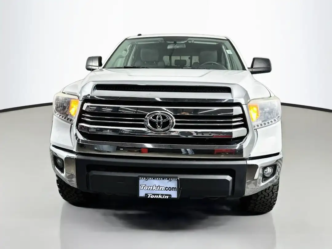 2016 Toyota Tundra SR5 - Image 3