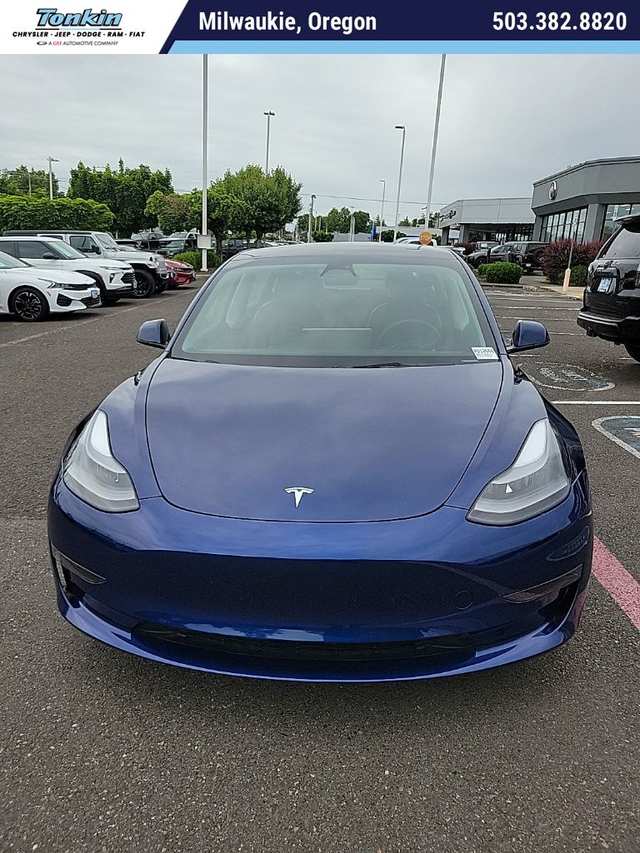 2023 Tesla Model 3 Base