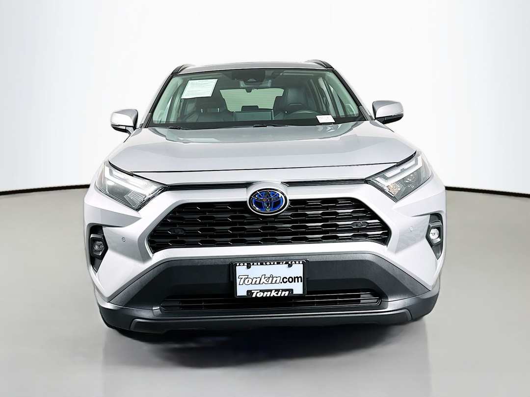 2022 Toyota Rav4 Hybrid XLE Premium - Image 2
