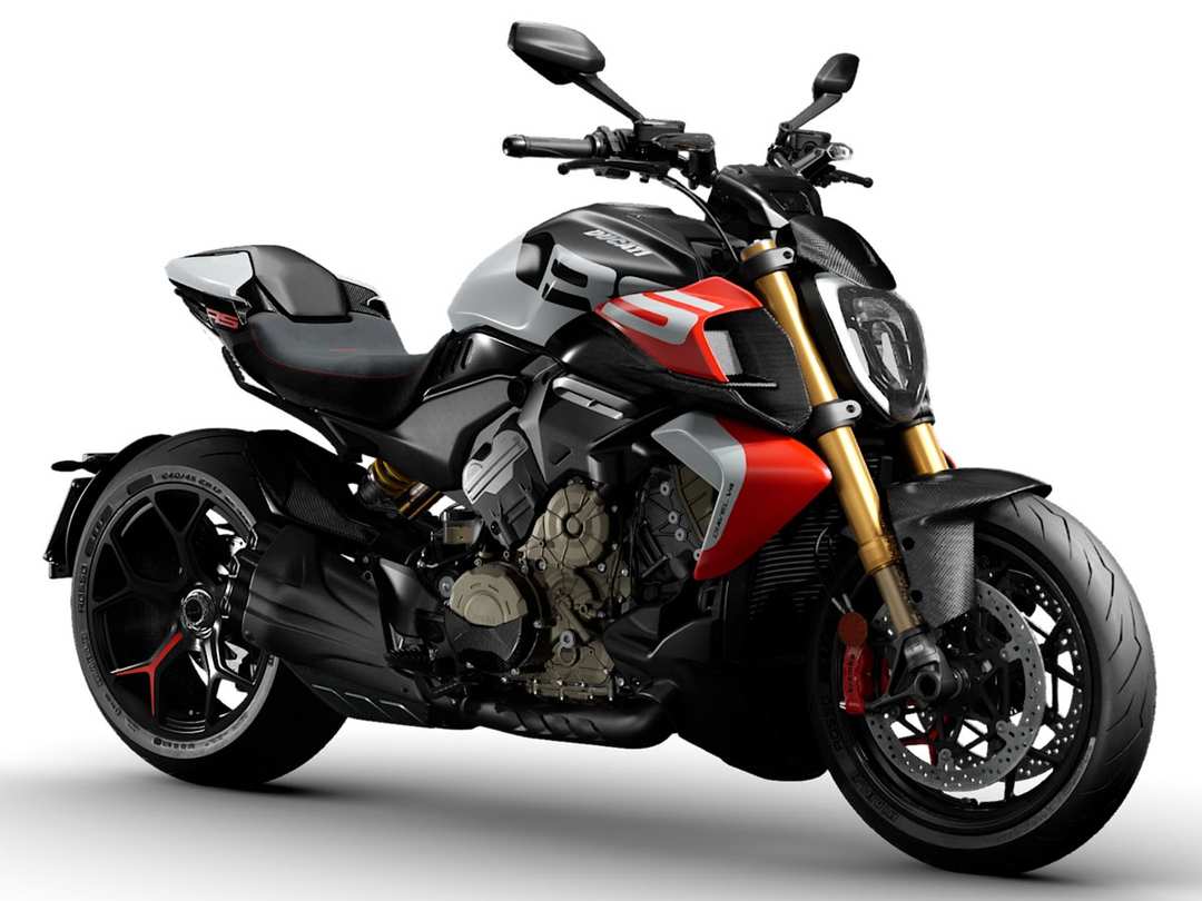 2026 Ducati Diavel V4 Rs - Image 3