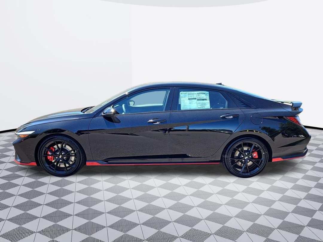2026 Hyundai Elantra N Base - Image 3