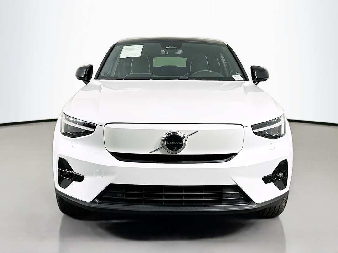 2023 Volvo C40 Recharge Pure Ultimate - Image 2