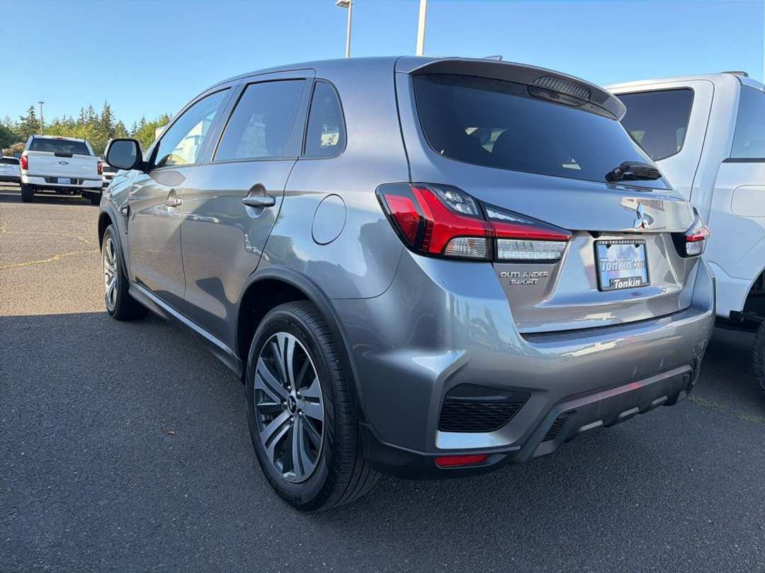 2024 Mitsubishi Outlander Sport 2.0 ES - Image 3