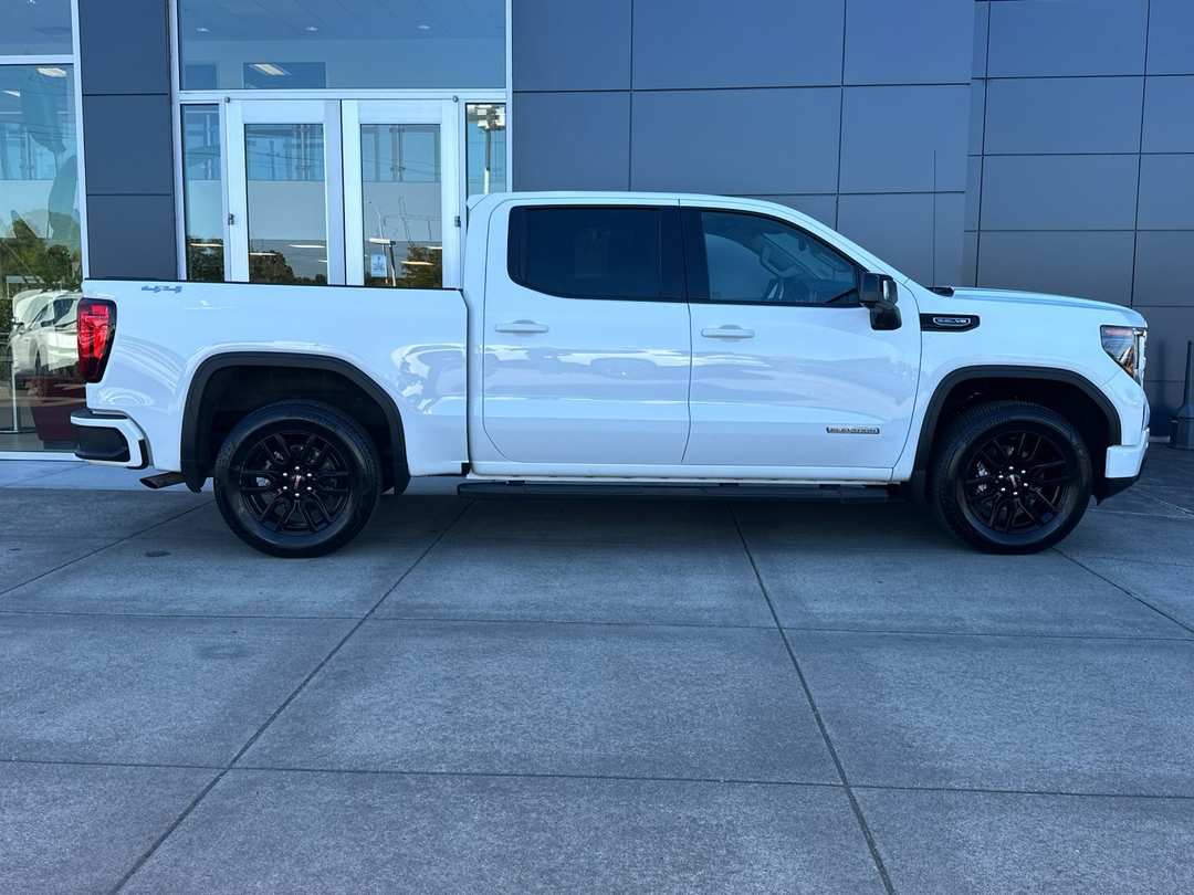 2025 GMC Sierra 1500 Elevation - Image 3