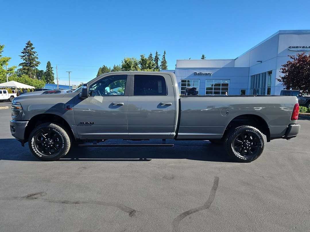 2026 Ram 3500 Laramie - Image 3