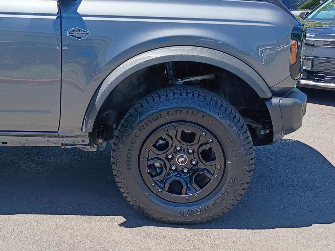 2022 Ford Bronco Wildtrak - Image 2