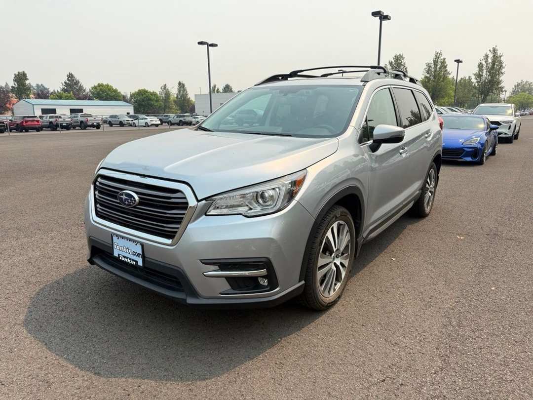 2022 Subaru Ascent Limited - Image 3