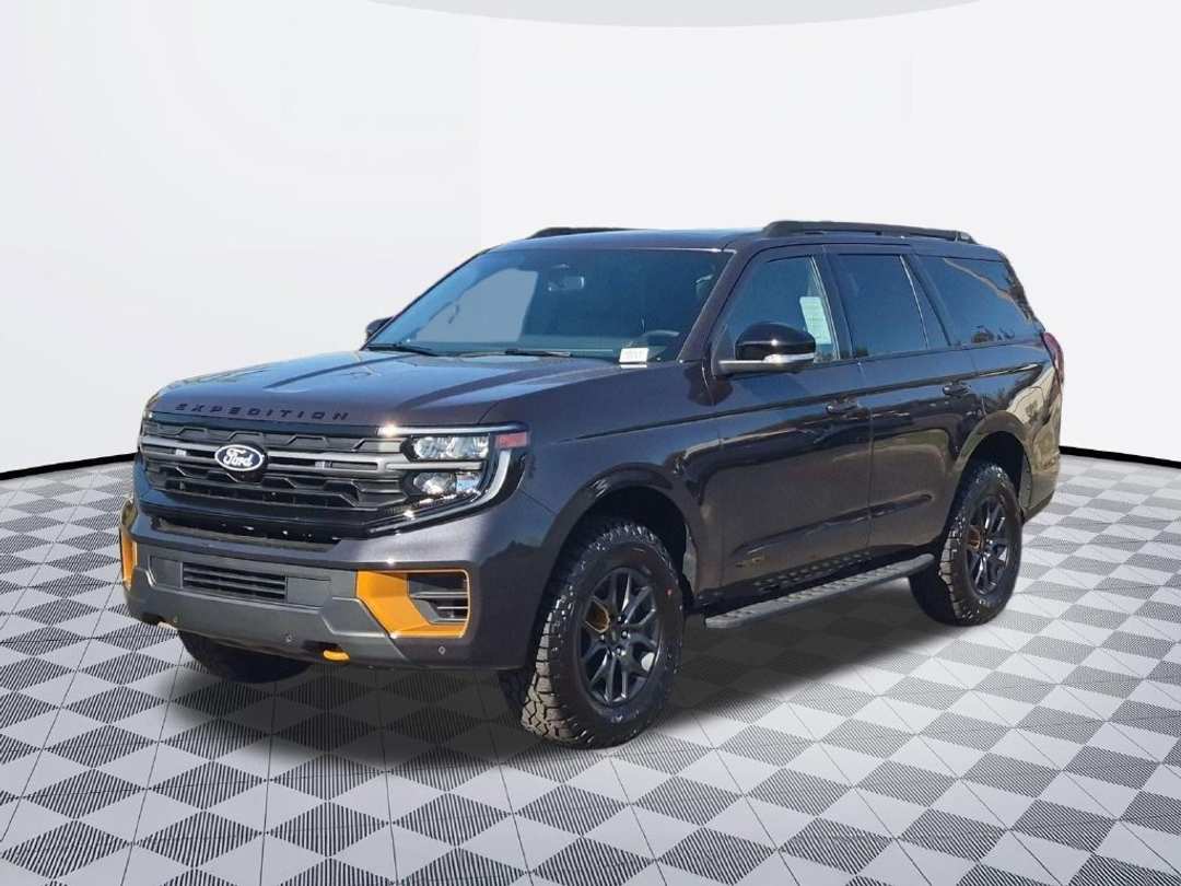 2027 Ford Expedition Tremor - Image 2