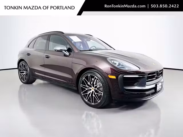 2023 Porsche Macan T