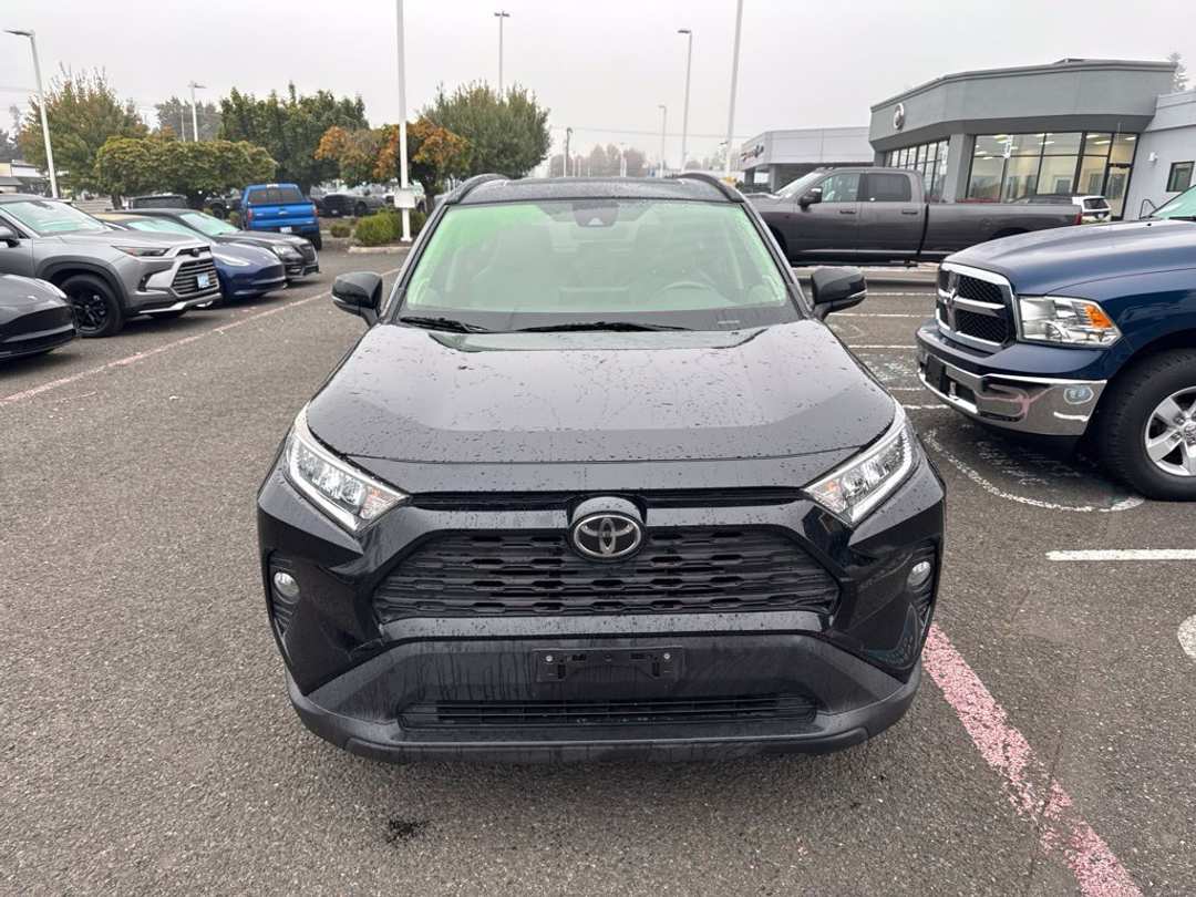 2019 Toyota Rav4 XLE Premium - Image 2