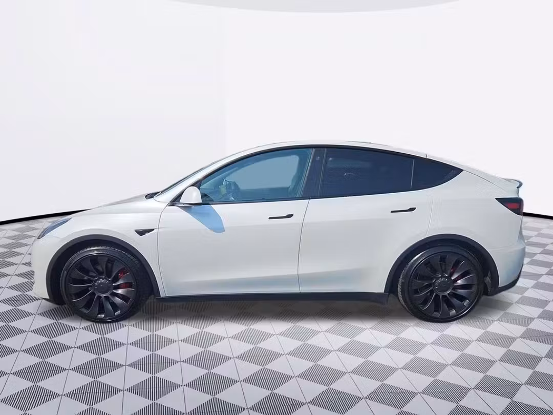 2022 Tesla Model Y Performance - Image 2