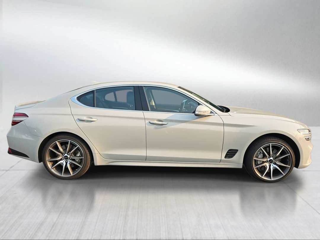 2026 Genesis G70 2.5T - Image 2