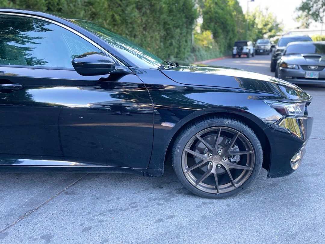 2018 Honda Accord Sport - Image 2