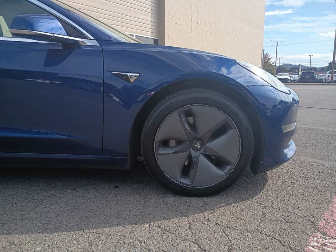 2019 Tesla Model 3 Long Range - Image 2