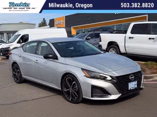 2023 Nissan Altima 2.5 SR