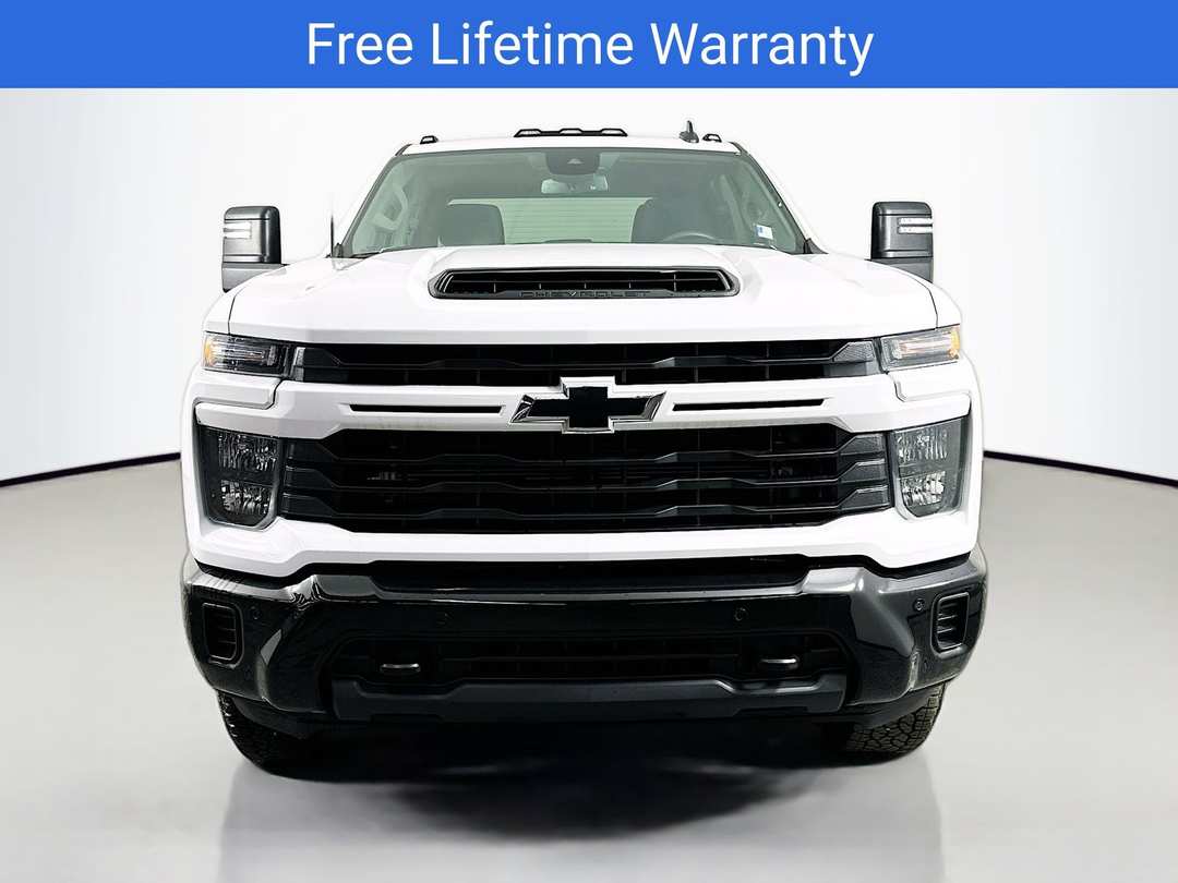 2025 Chevrolet Silverado 2500Hd Custom - Image 2
