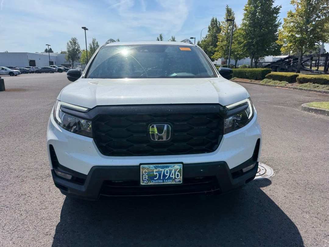 2023 Honda Passport Elite - Image 2