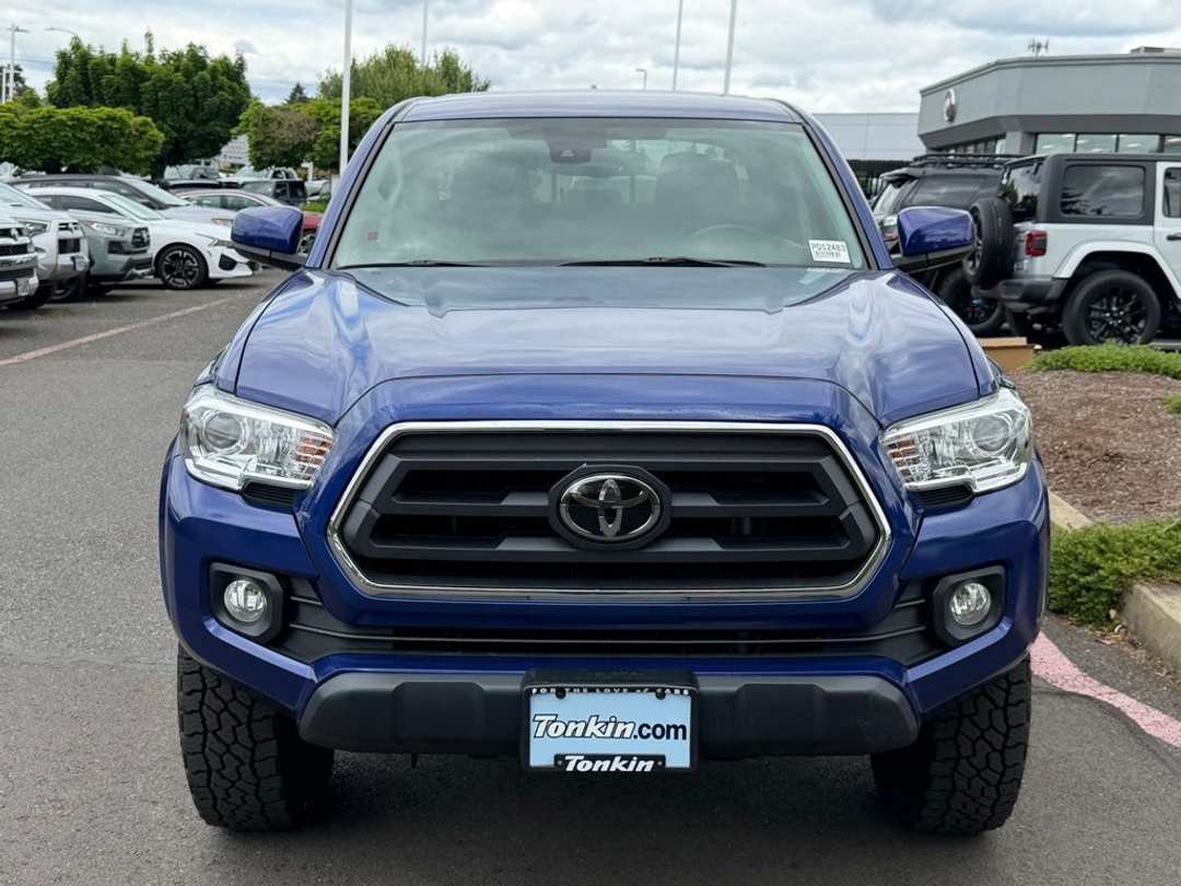 2022 Toyota Tacoma SR5 - Image 3