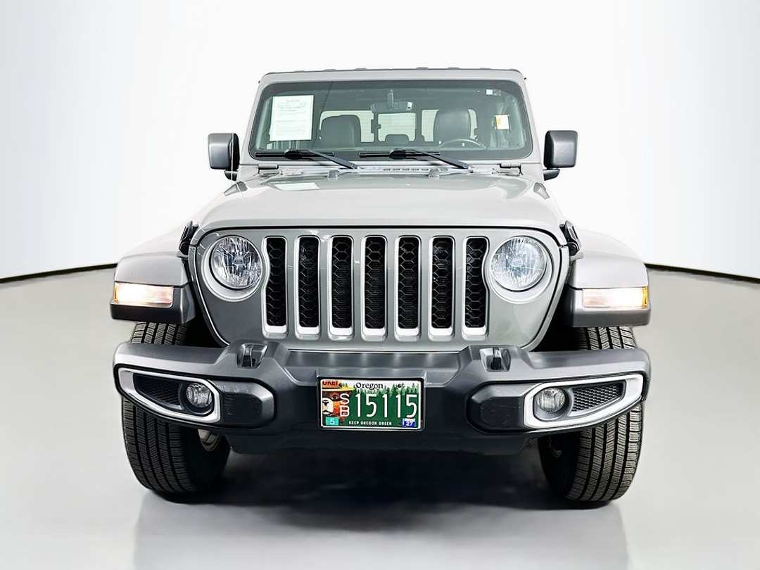 2021 Jeep Gladiator Overland - Image 2