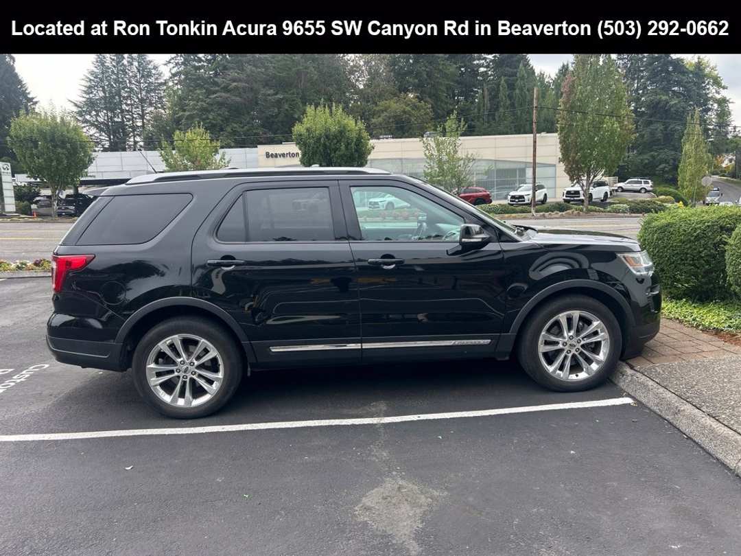 2018 Ford Explorer XLT - Image 3