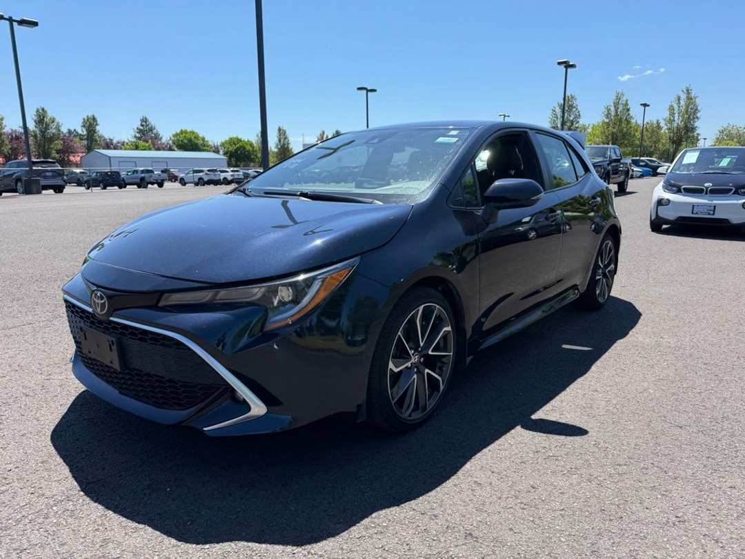 2022 Toyota Corolla XSE - Image 3