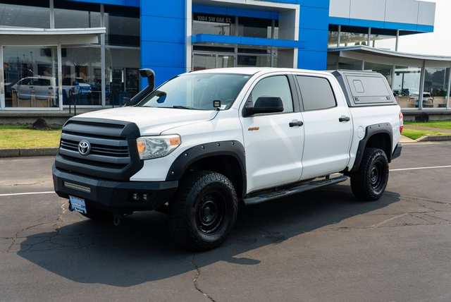 2014 Toyota Tundra SR5