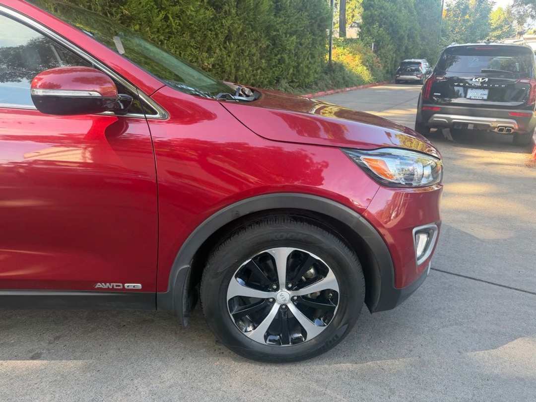2017 Kia Sorento EX - Image 2