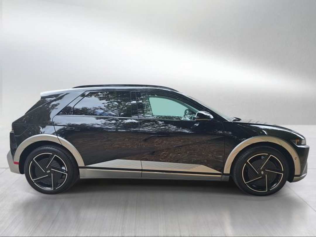2026 Hyundai Ioniq 5 Limited - Image 2